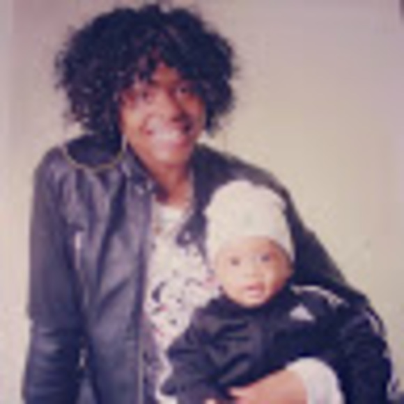 Meet your Posher, Akwanyah - Picture 1 of 1